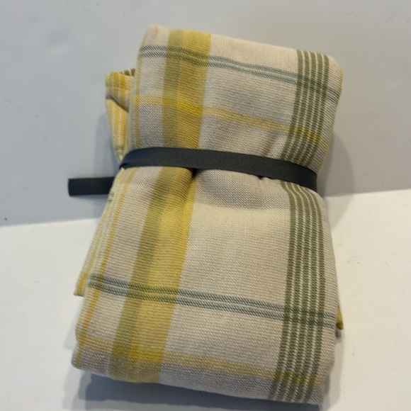 Threshold Terry Plaid Hand Towel Set of 2 - Picture 6 of 11